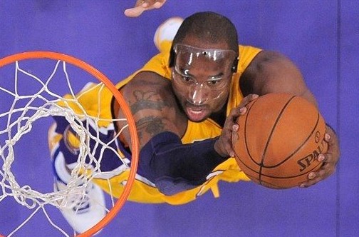 F1世界冠军现身2025阿布扎比大奖赛